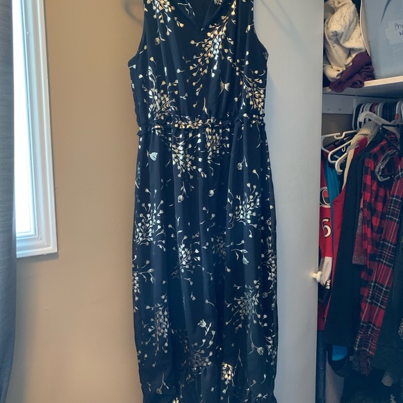 Black and Gold High Neck Floor Length Gown - Picture 2 of 4